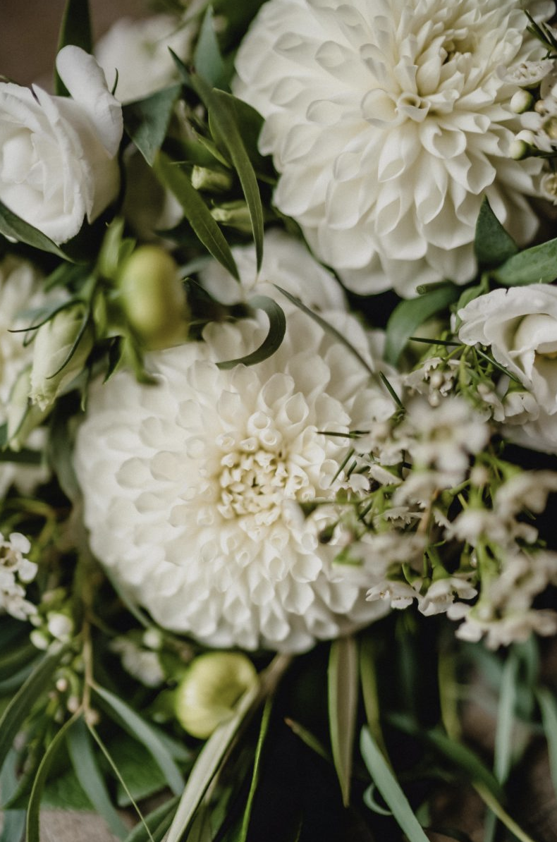 Simple and Chic wedding floral