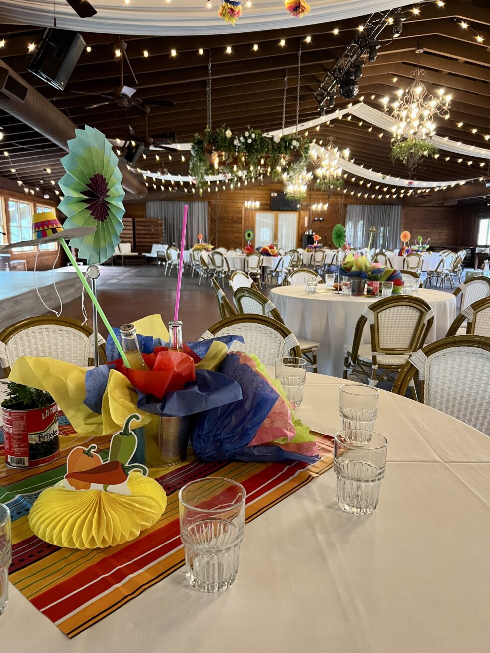Festive event table decor